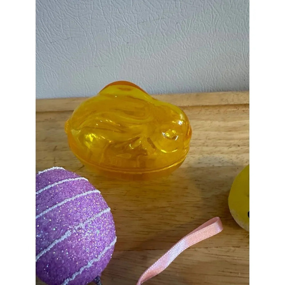 4 piece Vintage Easter decor - Picture 5 of 12